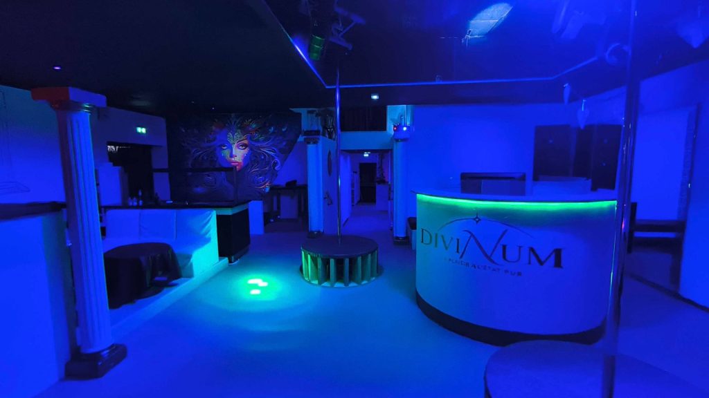 club-libertin-ledivinum